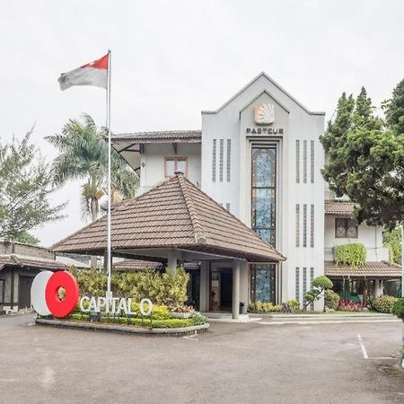 首都o 874尼兰德巴斯德酒店 万隆 外观 照片